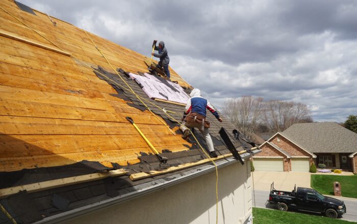 How Workers’ Compensation Helps Your Roofing Industry Clients